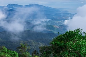 Bà Nà Hills nhìn về Đà Nẵng
