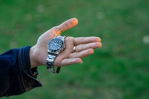 Trên tay Rolex Submariner 250 triệu