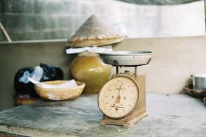 Chiếc cân cũ