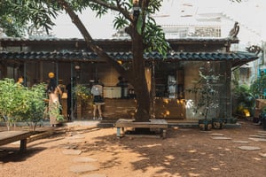 Sân nắng