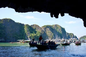 Hang Luồn (Hạ Long)