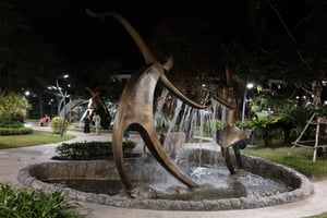 Dancing Statues Grand World Park