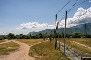 Những ngã đường đất đá
