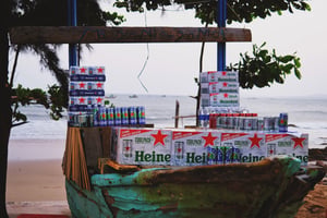 Thuyền bia Heineken