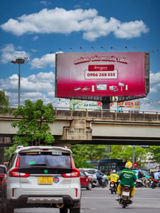 Bảng quảng cáo ngoài trời Unique Media