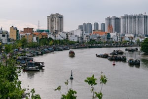 Con sông giữa lòng thành phố