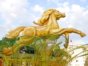 Linh vật ngựa - Đường hoa Nguyễn Huệ 2026