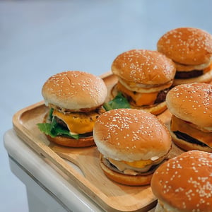So-many-burgers