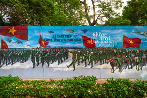 Đường bích họa “Việt Nam tươi đẹp”