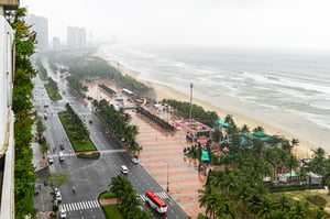 Đà Nẵng City in the morning rain