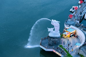 Tượng cá chép hóa rồng