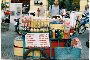 Xe nước giải khát ven đường