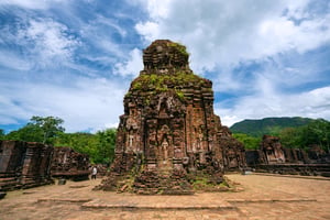 Quần thể Tháp Chàm ở Mỹ Sơn