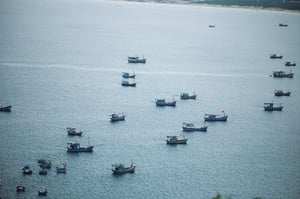 Tàu thuyền trên biển Trung Lương, Bình Định