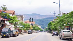 Một con đường ở Cẩm Phả, Quảng Ninh
