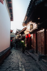 Một góc phố cổ Lệ Giang trong ánh nắng chiều