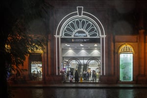 Waiting for the rain to stop at Diamond Plaza