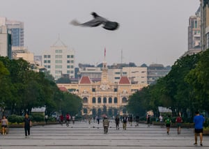 Phố đi bộ vào một buổi sáng sớm