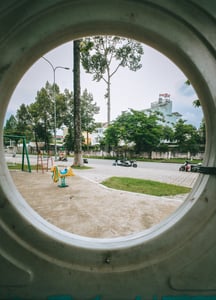 Frame in Frame: Công viên vắng vẻ