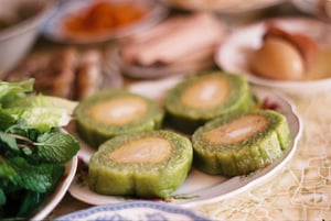 Đĩa bánh tét ngày tết