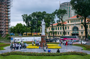 Tượng Đức Mẹ Hòa Bình