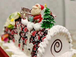 A Christmas-tree Cake