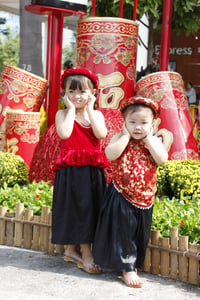 Xuân về trên đôi má trẻ thơ