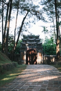 Cổng sau Lăng Tự Đức