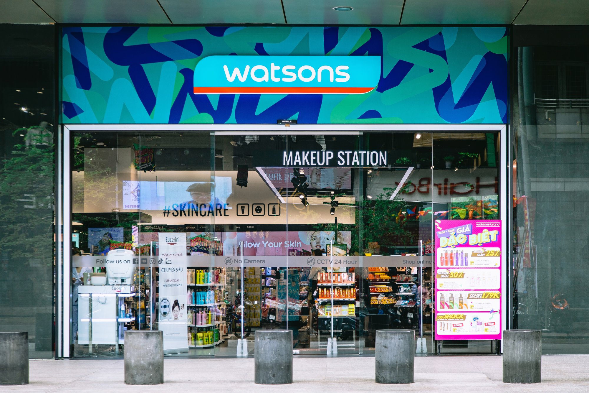 A professional Watsons medical Store
