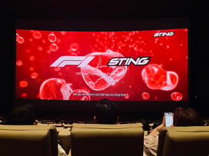 Quảng cáo nước tăng lực Sting trong rạp chiếu phim