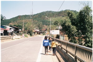 Trẻ con miền quê